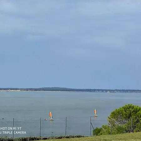 公寓 Charmant Studio Avec Terrasse Et Vue Mer A - Fr-1-550-25
