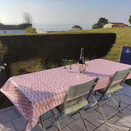 Charmant Studio Avec Terrasse Et Vue Mer A - Fr-1-550-25 Apartment *